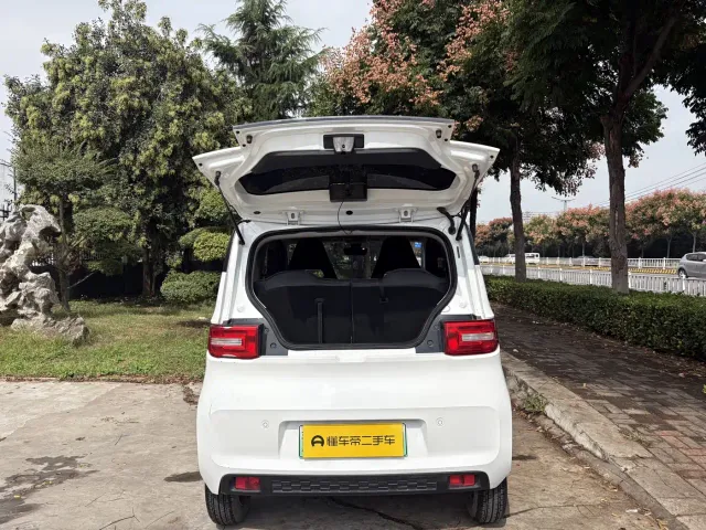 Wuling Hongguang Mini EV — Фото автомобиля 14