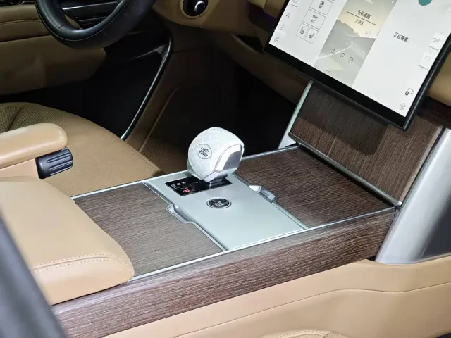 Land Rover Range Rover — Фото автомобиля 9