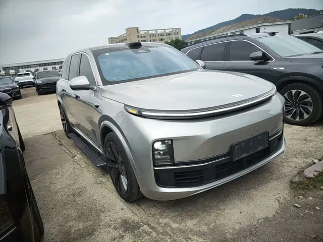 Li Auto Li Xiang L9 2022 Max — Фото автомобиля 3