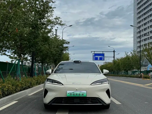BYD Seal 07 DM-i — Фото автомобиля 22