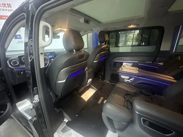 Mercedes-Benz V-Class — Фото автомобиля 8