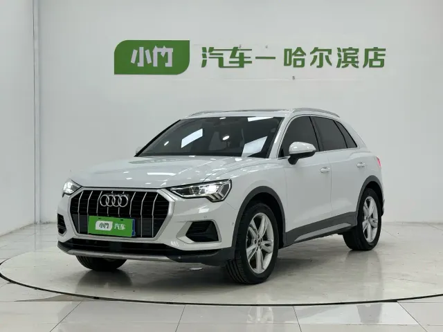 Фотография автомобиля — Audi Q3