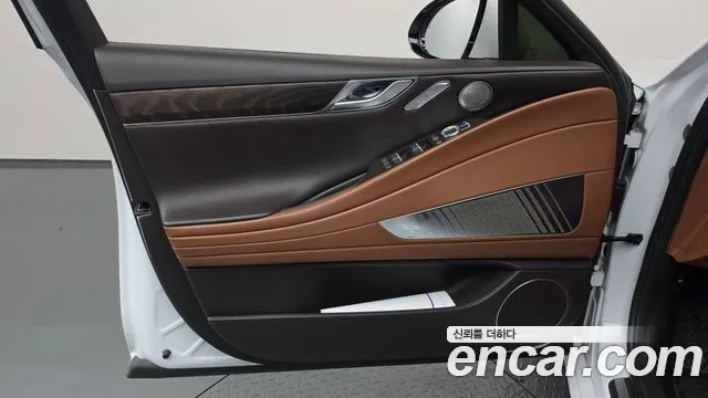 Genesis G80 Бензин 2.5 турбо AWD — Фото автомобиля 15