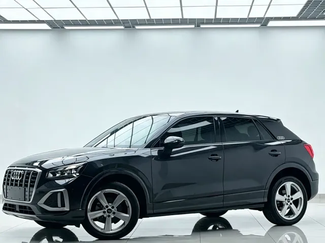 Фотография автомобиля — Audi Q2L