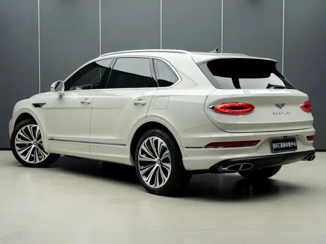 Bentley Bentayga Hybrid — Фото автомобиля 5