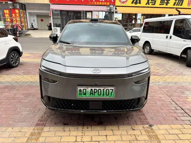 Toyota BoZhi 3X — Фото автомобиля 2