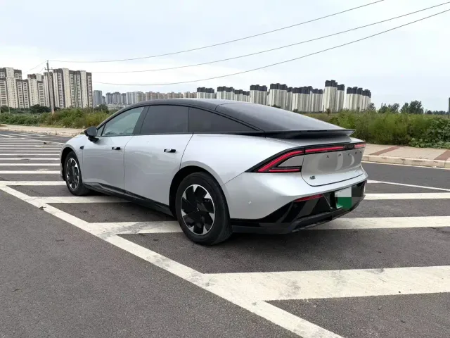 Xpeng P7+ — Фото автомобиля 7