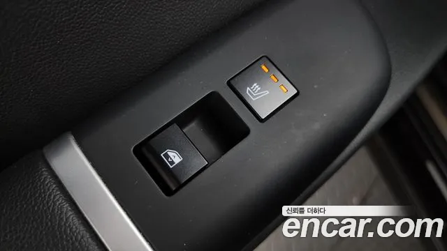 Hyundai Grandeur Grandeur (GN7) 2.5 Бензин 2WD — Фото автомобиля 27