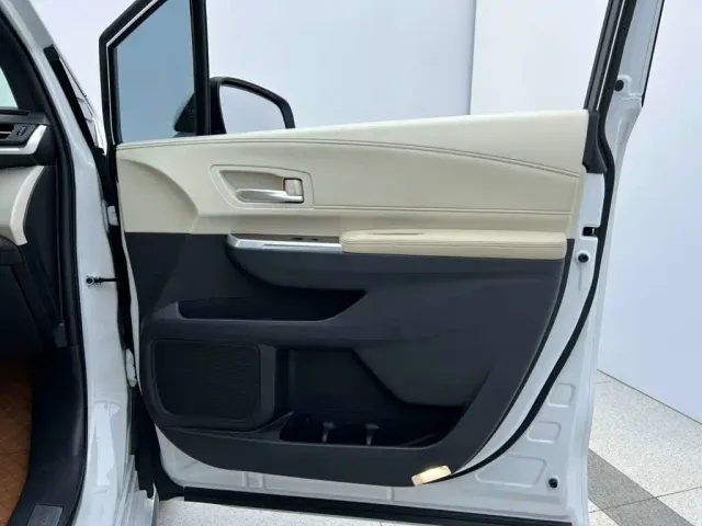 Toyota Granvia — Фото автомобиля 29