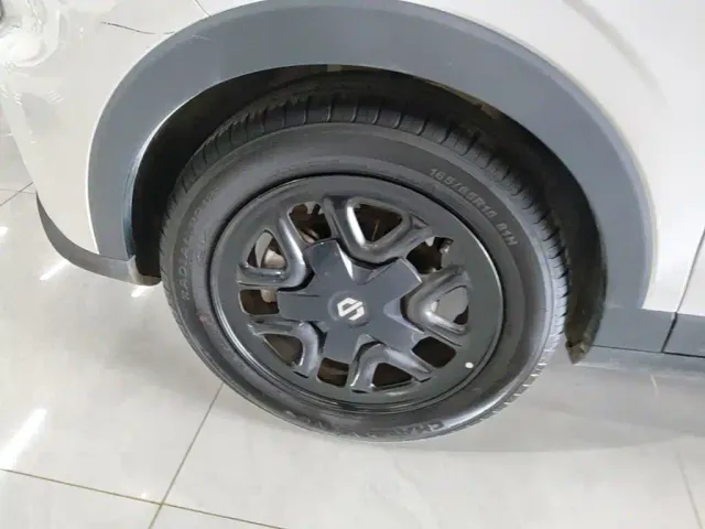 Leapmotor T03 — Фото автомобиля 22
