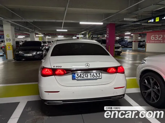 Mercedes-Benz E-Class W214 — Фото автомобиля 2