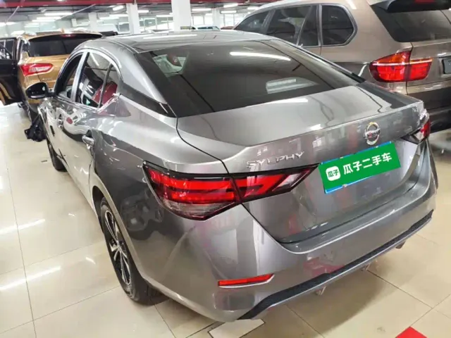 Nissan Sylphy — Фото автомобиля 4