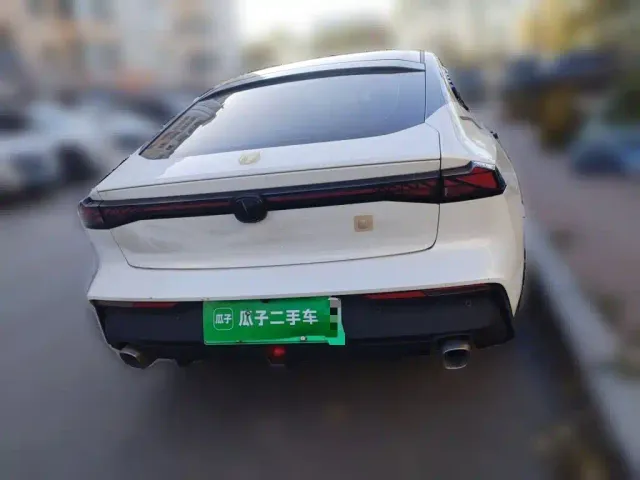 Changan UNI-V — Фото автомобиля 3