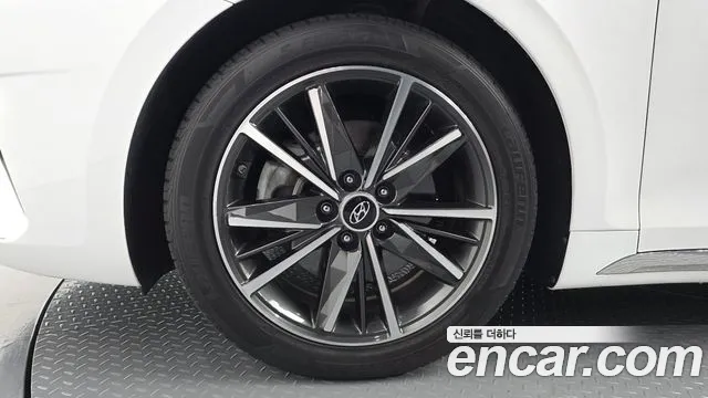 Hyundai Grandeur New — Фото автомобиля 5