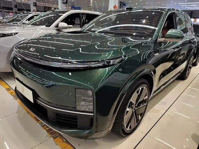 Фотография автомобиля — Li Auto L9
