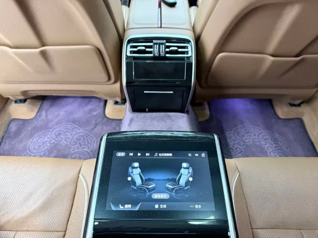 Hongqi H9 — Фото автомобиля 11