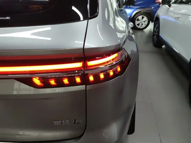 Geely Xingyue L — Фото автомобиля 7