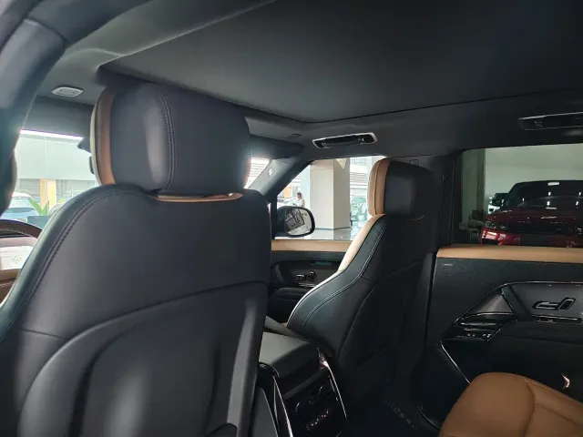 Land Rover Range Rover Sport — Фото автомобиля 12