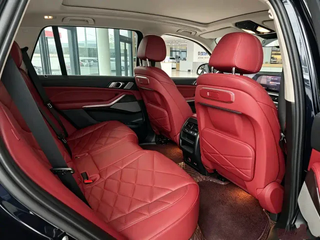 BMW X5 — Фото автомобиля 11