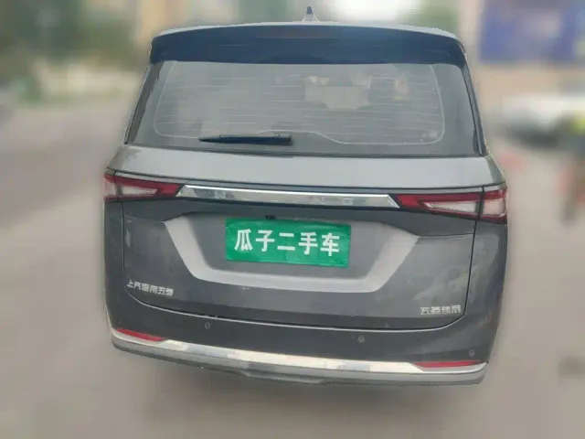 Wuling Jiachen — Фото автомобиля 5