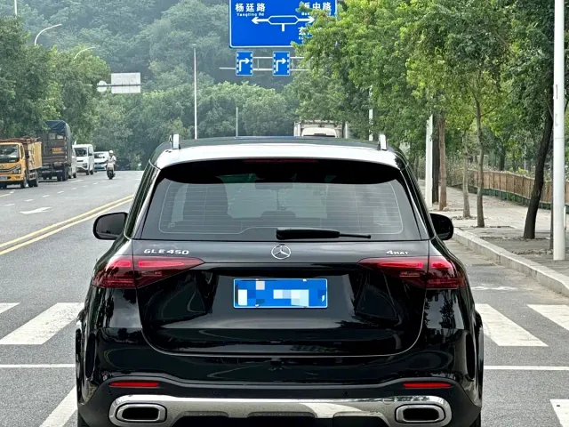 Mercedes-Benz GLE-Class — Фото автомобиля 4