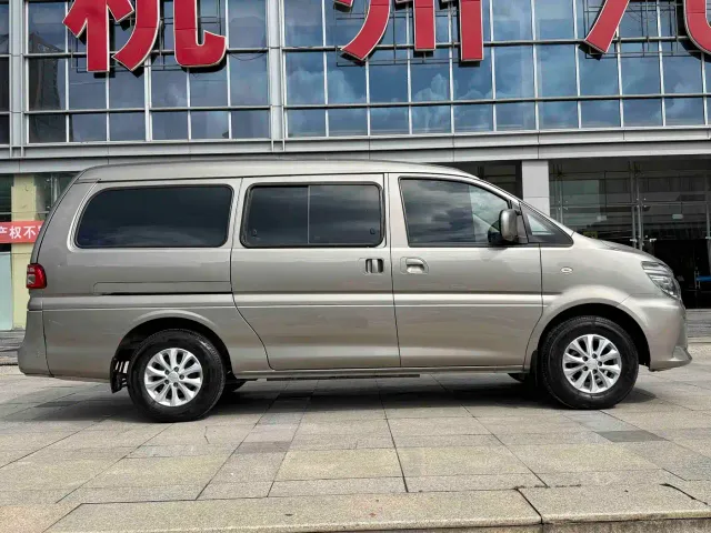 Forthing Lingzhi — Фото автомобиля 12
