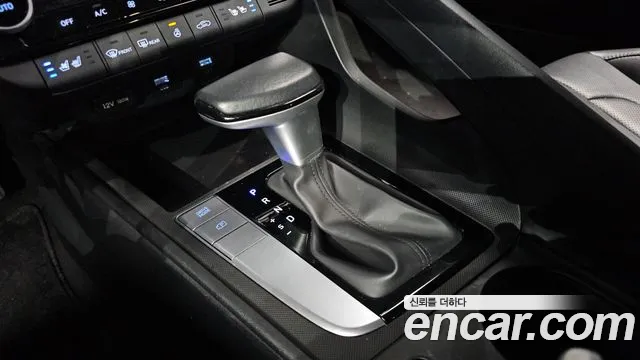 Hyundai Avante CN7 — Фото автомобиля 9