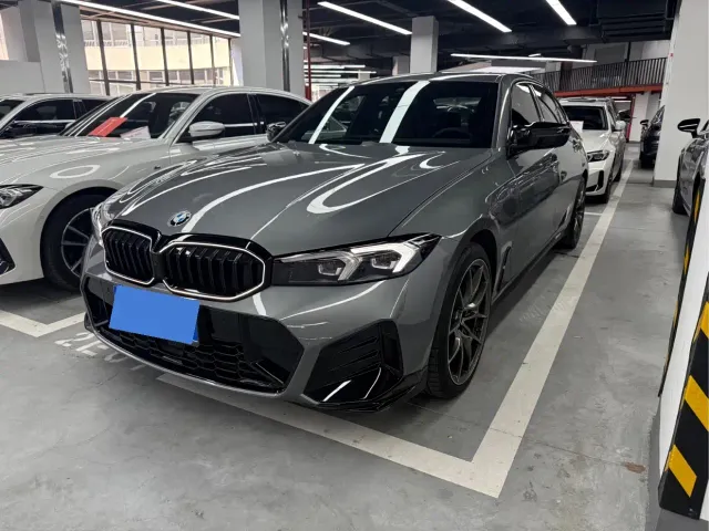 Фотография автомобиля — BMW 3 Series