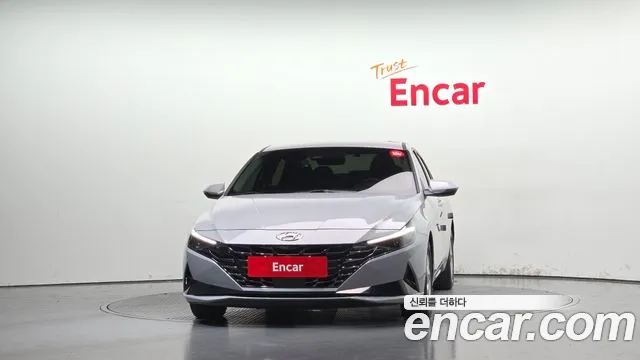 Hyundai Avante — Фото автомобиля 3