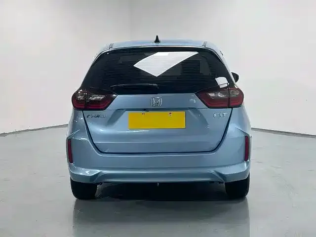 Honda Fit — Фото автомобиля 8