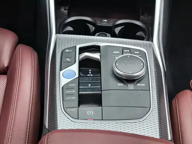 BMW BMW i3 2024 eDrive 40 L Shadow Night Package — Фото автомобиля 13