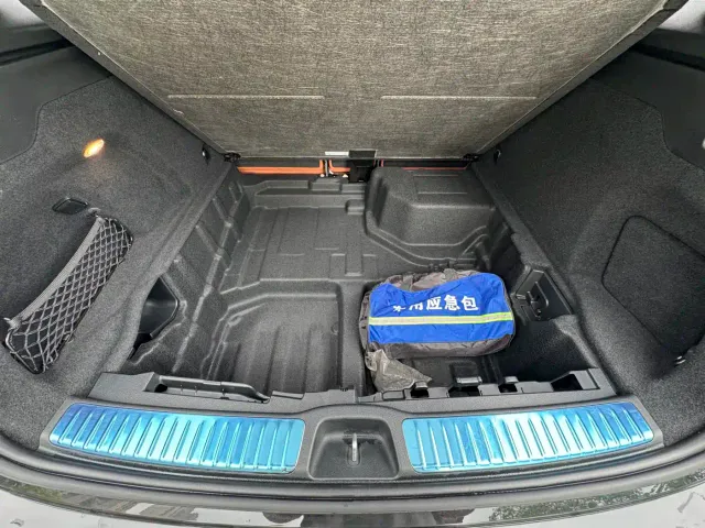 Mercedes-Benz GLC-Class — Фото автомобиля 24