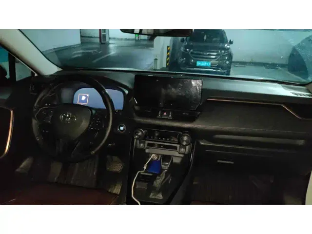 Toyota Wildlander — Фото автомобиля 10