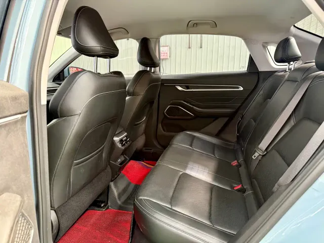 Geely Emgrand — Фото автомобиля 8