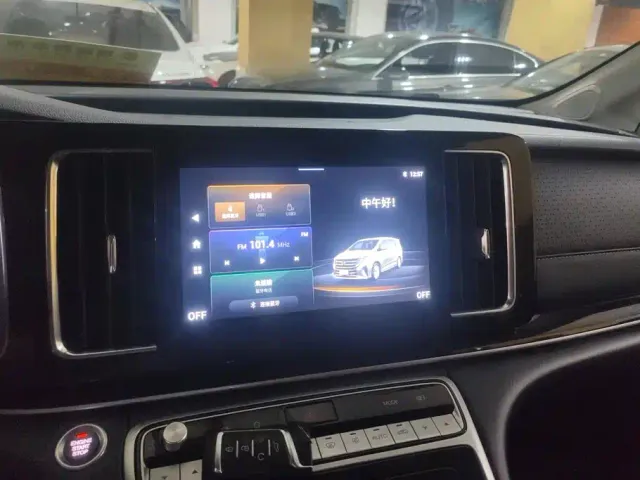 GAC Trumpchi M8 — Фото автомобиля 13