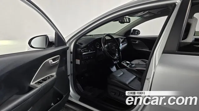 Kia Niro Niro Plus Air — Фото автомобиля 10