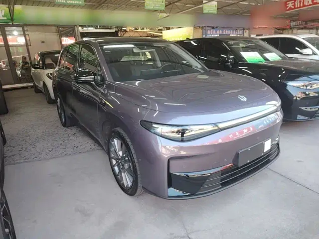 Leapmotor C10 — Фото автомобиля 3