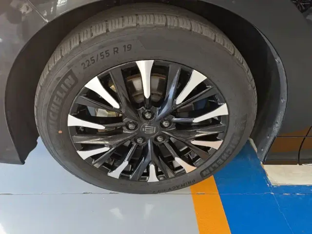 Toyota Vellfire — Фото автомобиля 22