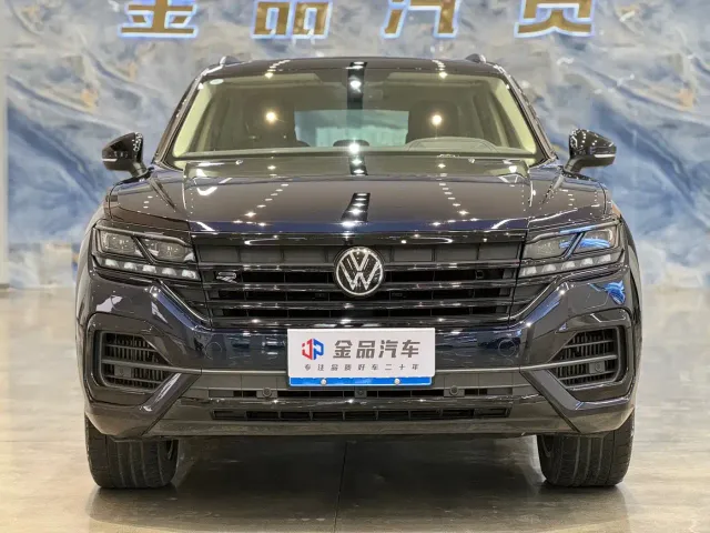Volkswagen Touareg 2023 3.0TSI R-Line Black Sports Package — Фото автомобиля 2