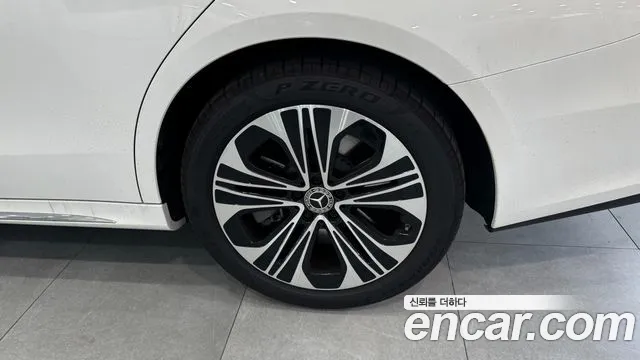 Mercedes-Benz E-Class W214 — Фото автомобиля 5