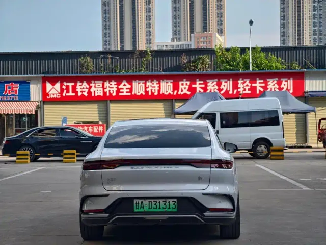 BYD Han — Фото автомобиля 24