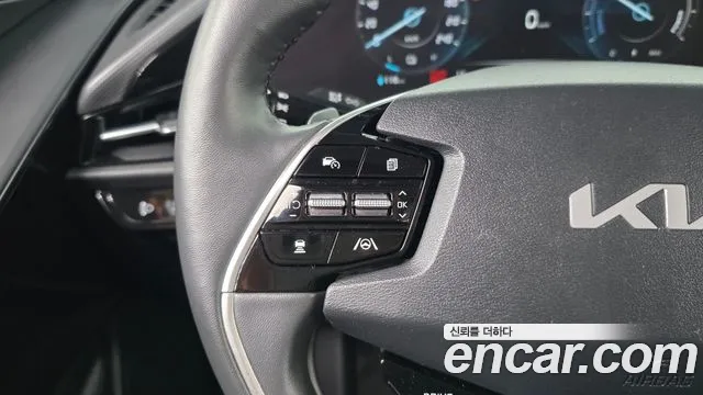 Kia Niro — Фото автомобиля 21