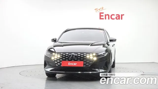 Hyundai Grandeur — Фото автомобиля 3