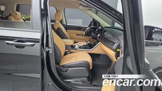 Kia Carnival Generation 4 — Фото автомобиля 17
