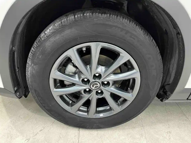 Mazda CX-4 — Фото автомобиля 24