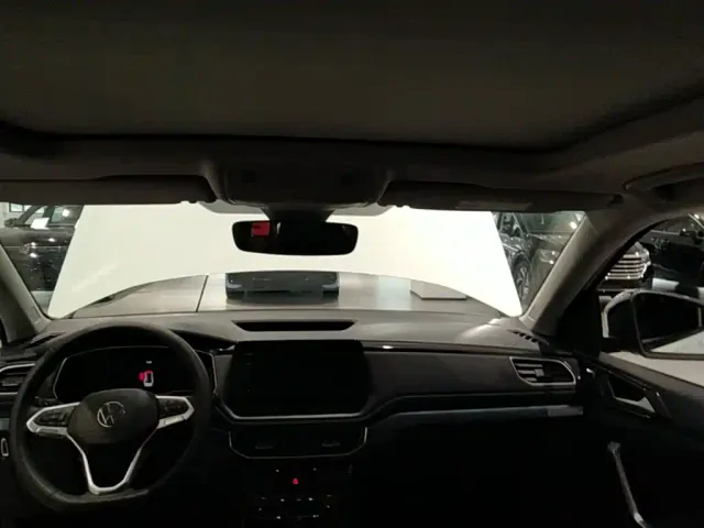 Volkswagen Tharu — Фото автомобиля 17