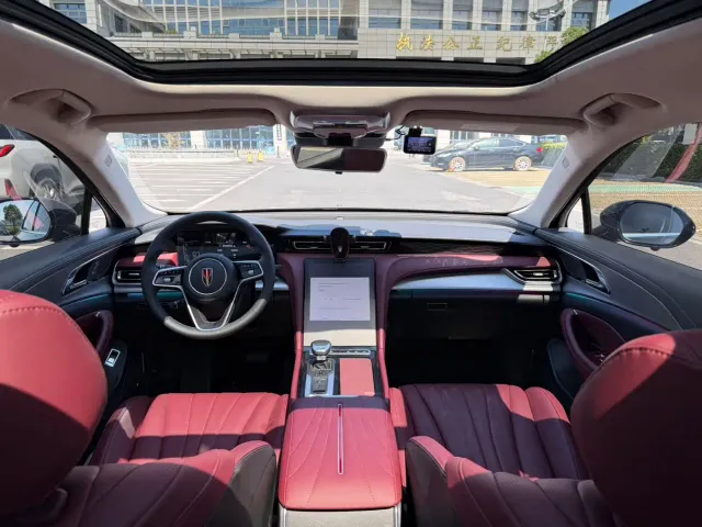 Hongqi H5 — Фото автомобиля 5