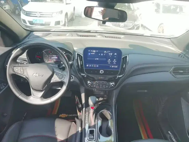 Chevrolet Equinox — Фото автомобиля 5