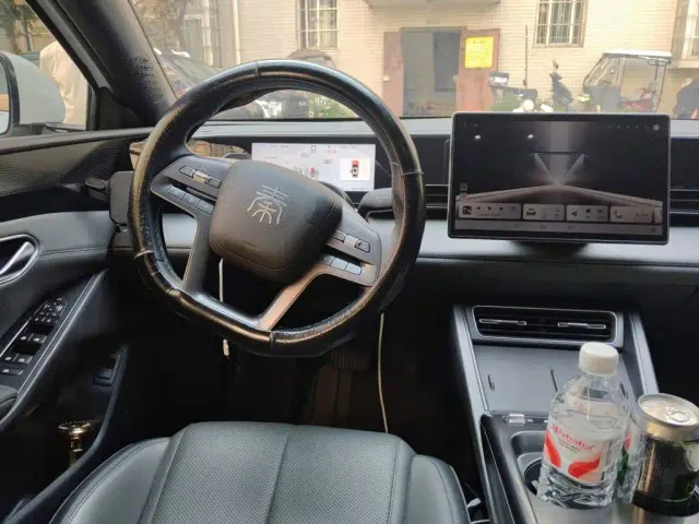 BYD Qin L — Фото автомобиля 6