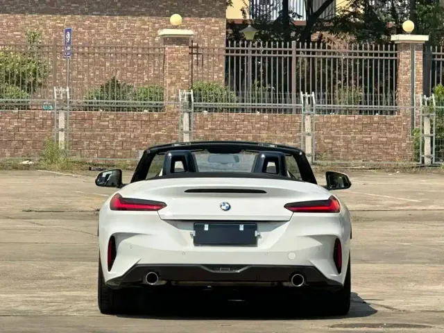 BMW Z4 — Фото автомобиля 8